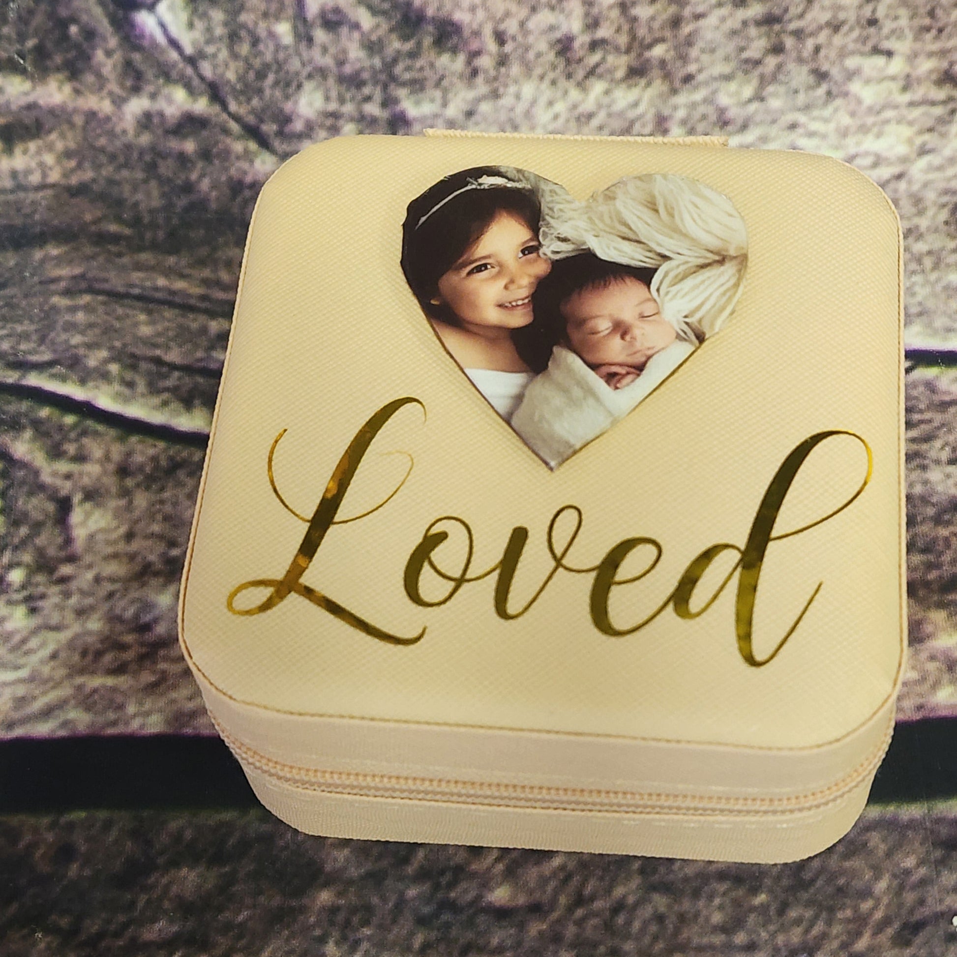 jewelry box with picture on heart